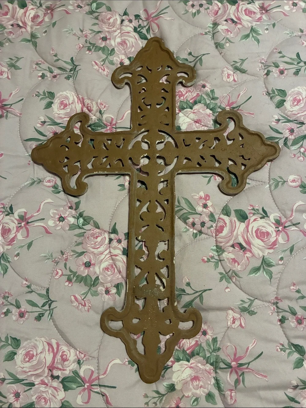 Large Ornate Cast Iron Wall Cross in Distressed Cream